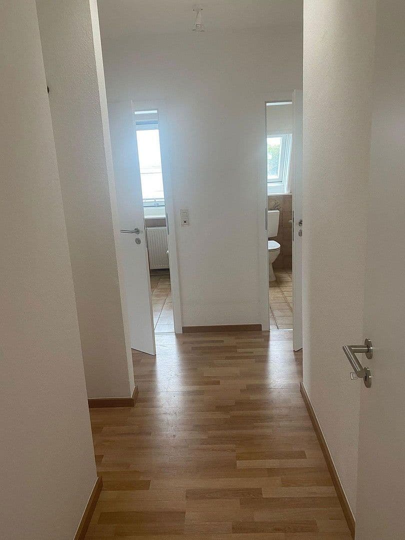 Pronájem bytu 3+1 92 m², Cord-Steding-Straße 36, Bremen, Bremen Pronájem bytu 3+1 92 m², Cord-Steding-Straße 36, Bremen, Bremen