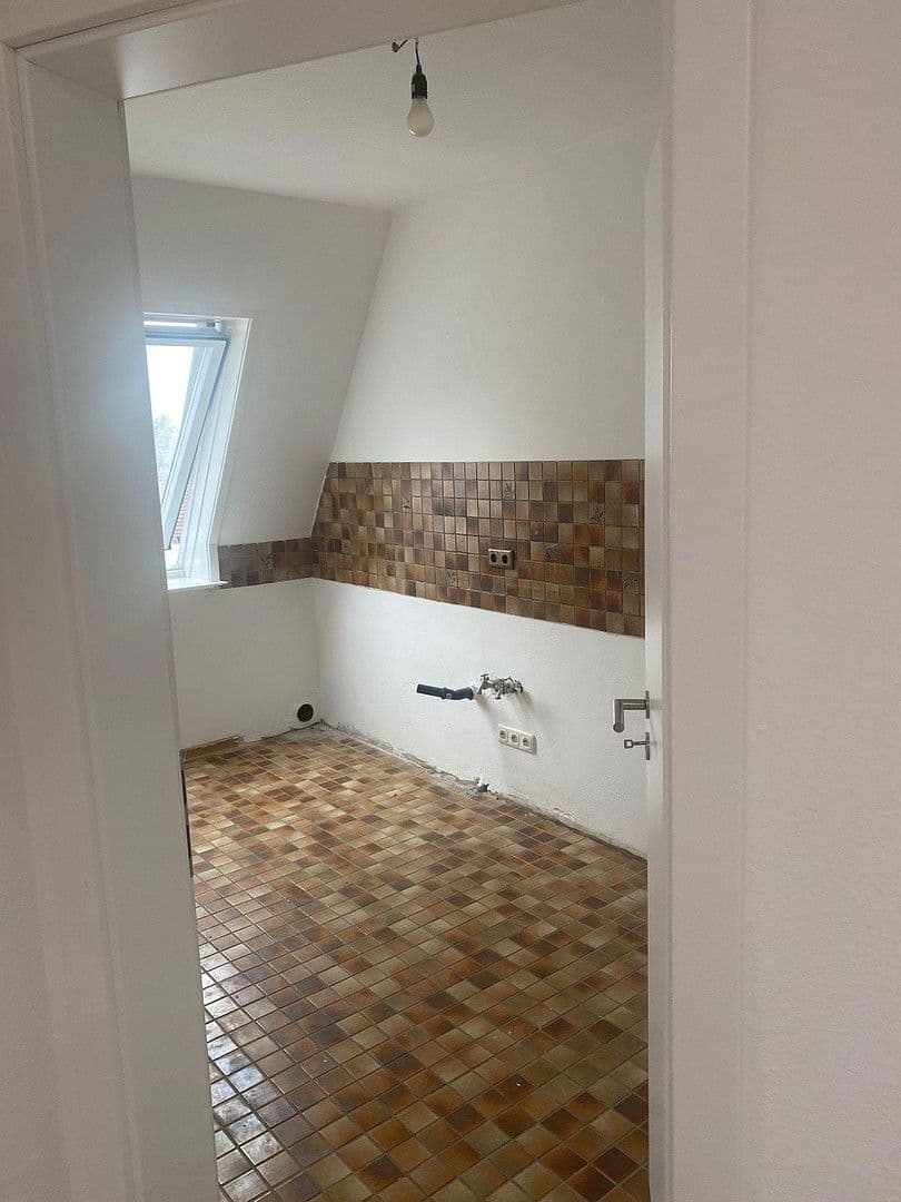 Pronájem bytu 3+1 92 m², Cord-Steding-Straße 36, Bremen, Bremen Pronájem bytu 3+1 92 m², Cord-Steding-Straße 36, Bremen, Bremen