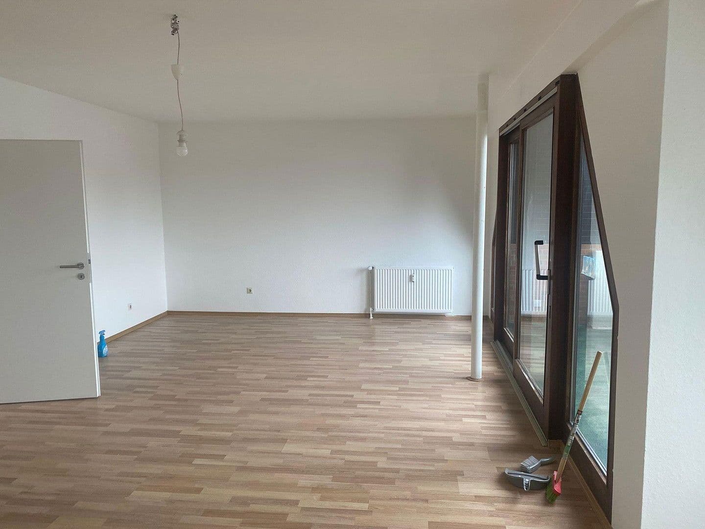 Pronájem bytu 3+1 92 m², Cord-Steding-Straße 36, Bremen, Bremen Pronájem bytu 3+1 92 m², Cord-Steding-Straße 36, Bremen, Bremen