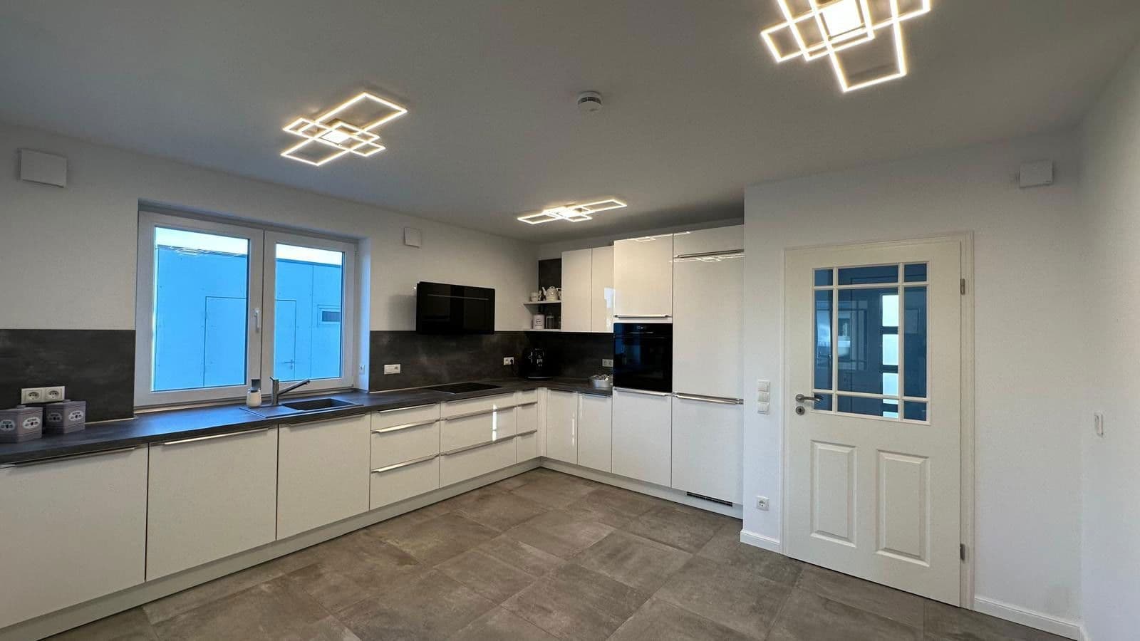 Prodej domu 158 m², pozemek 558 m², Ludwigslust, Mecklenburg-Vorpommern Prodej domu 158 m², pozemek 558 m², Ludwigslust, Mecklenburg-Vorpommern