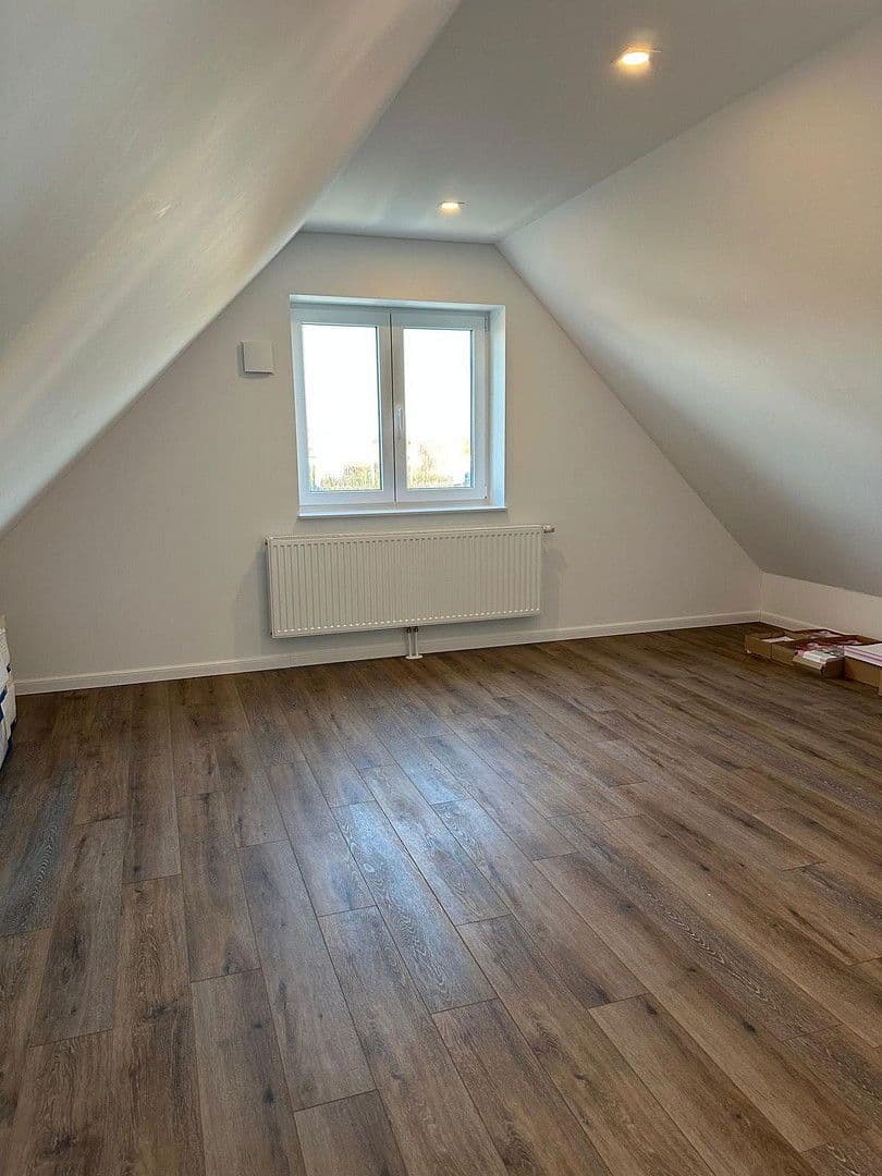 Prodej domu 158 m², pozemek 558 m², Ludwigslust, Mecklenburg-Vorpommern Prodej domu 158 m², pozemek 558 m², Ludwigslust, Mecklenburg-Vorpommern