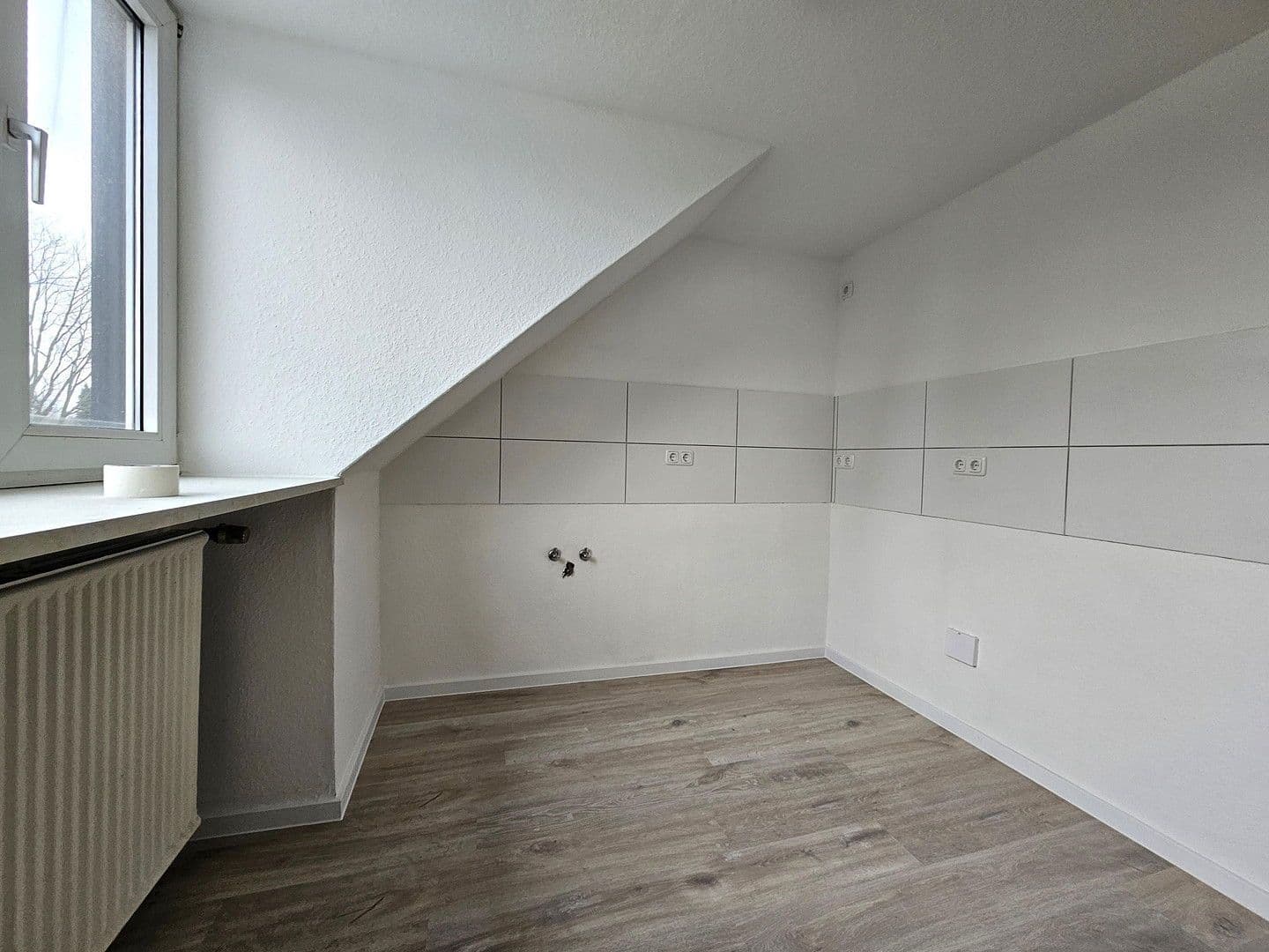 Pronájem bytu 3+1 68 m², Limburgstraße 15, Mülheim an der Ruhr, Severní Porýní-Vestfálsko Pronájem bytu 3+1 68 m², Limburgstraße 15, Mülheim an der Ruhr, Severní Porýní-Vestfálsko