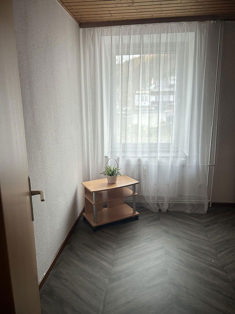 Pronájem bytu 4+1 93 m², Nassau, Porýní-Falc Pronájem bytu 4+1 93 m², Nassau, Porýní-Falc