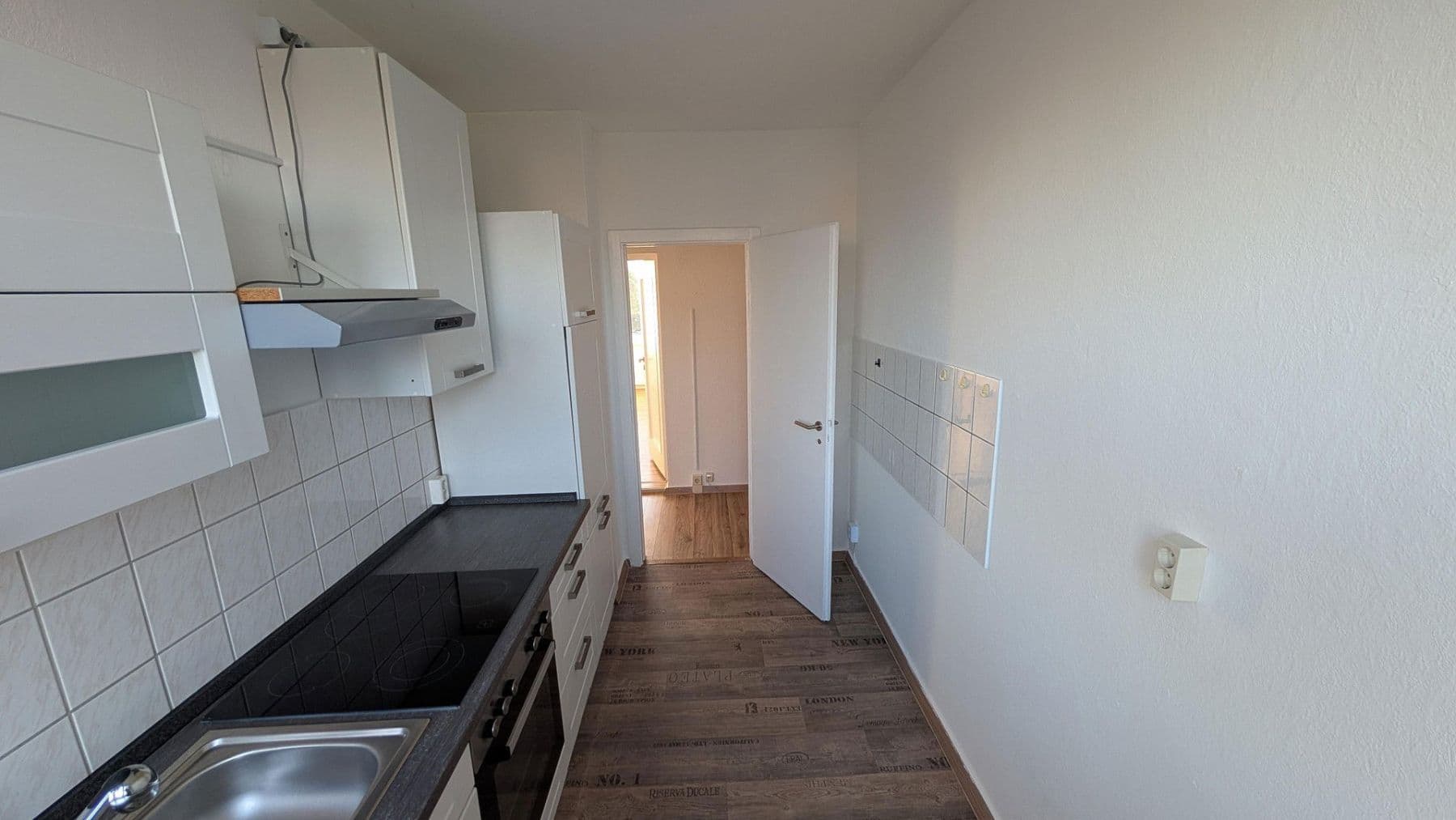 Pronájem bytu 3+1 58 m², Seestr. 16, Leezen, Mecklenburg-Vorpommern Pronájem bytu 3+1 58 m², Seestr. 16, Leezen, Mecklenburg-Vorpommern