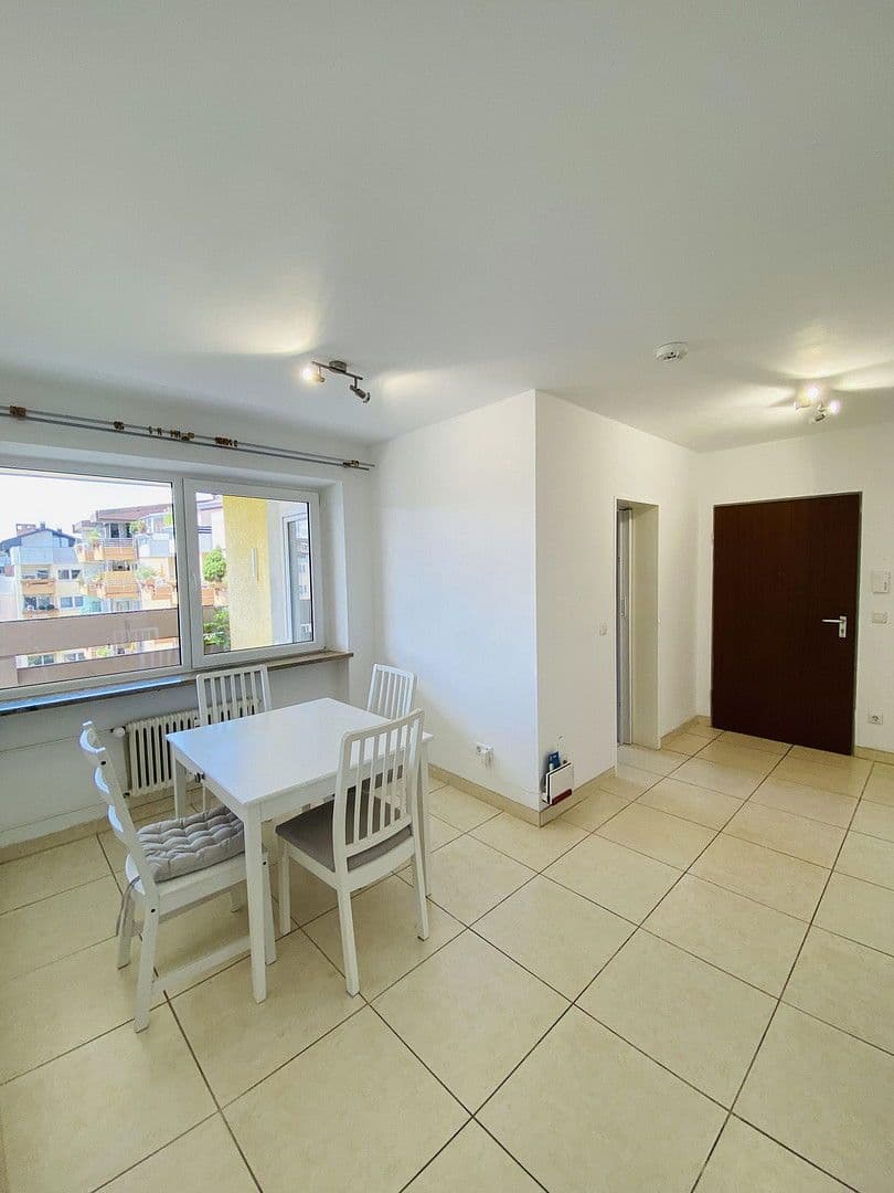 Pronájem bytu 110 m², Euler-Chelpin-Str 10, Augsburg, Bavorsko Pronájem bytu 110 m², Euler-Chelpin-Str 10, Augsburg, Bavorsko