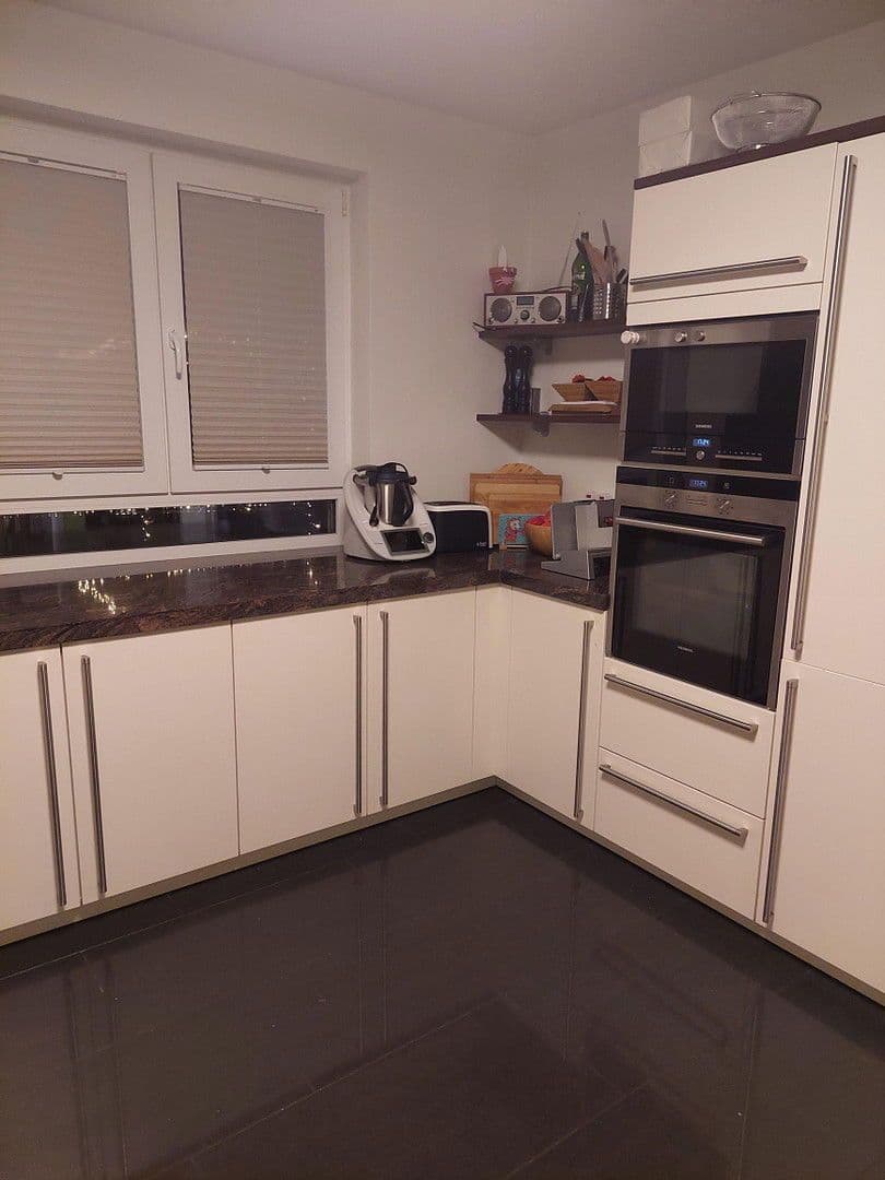 Prodej domu 110 m², pozemek 412 m², Oppenheim, Porýní-Falc Prodej domu 110 m², pozemek 412 m², Oppenheim, Porýní-Falc