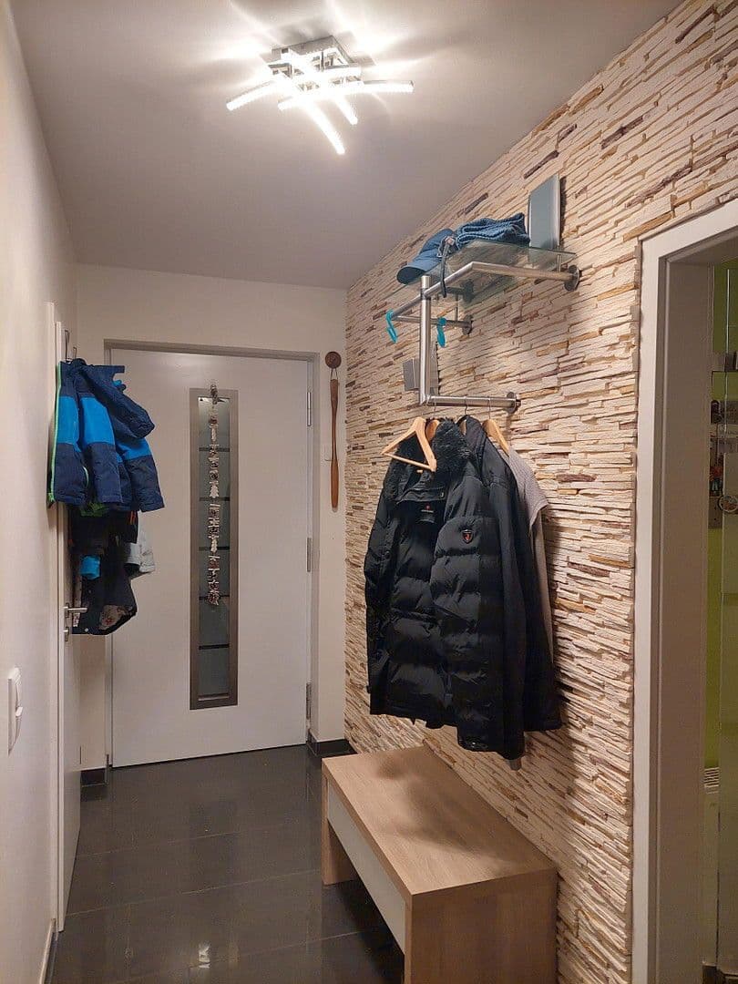 Prodej domu 110 m², pozemek 412 m², Oppenheim, Porýní-Falc Prodej domu 110 m², pozemek 412 m², Oppenheim, Porýní-Falc