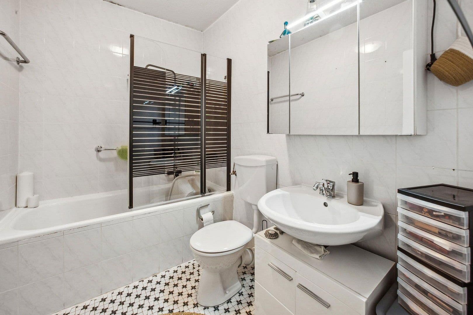 Prodej bytu 2+1 60 m², Heusenstamm, Hessen Prodej bytu 2+1 60 m², Heusenstamm, Hessen