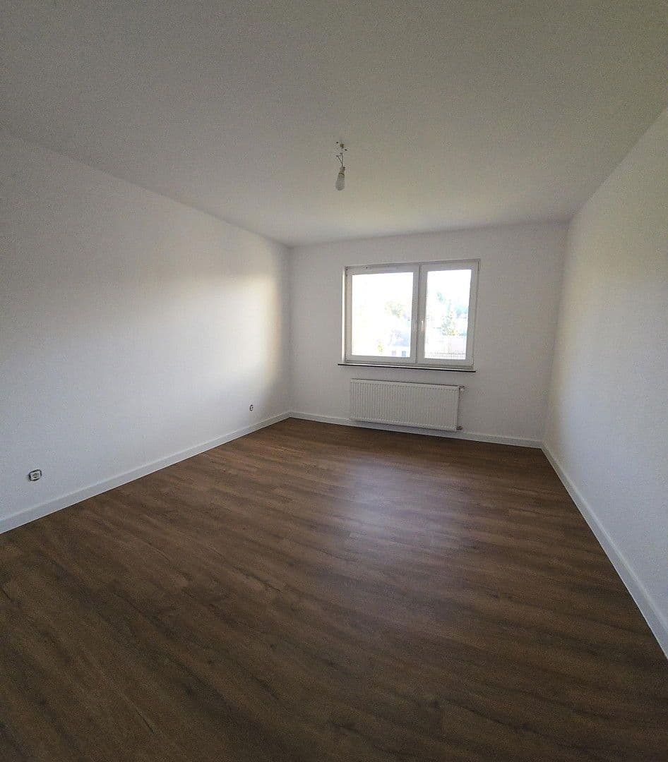 Pronájem bytu 4+1 95 m², Ulrideshuser Straße 30, Göttingen, Dolní Sasko Pronájem bytu 4+1 95 m², Ulrideshuser Straße 30, Göttingen, Dolní Sasko