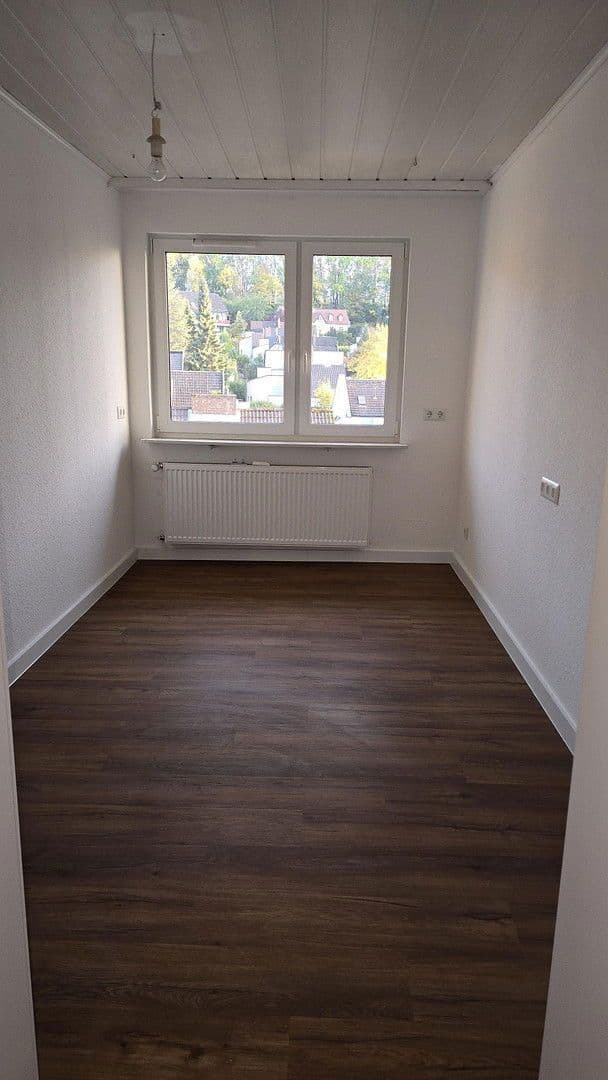 Pronájem bytu 4+1 95 m², Ulrideshuser Straße 30, Göttingen, Dolní Sasko Pronájem bytu 4+1 95 m², Ulrideshuser Straße 30, Göttingen, Dolní Sasko