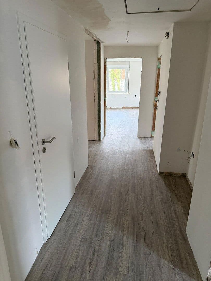Pronájem bytu 4+kk 155 m², Hintere Dorfstraße 27, Sulzbach am Main, Bavorsko Pronájem bytu 4+kk 155 m², Hintere Dorfstraße 27, Sulzbach am Main, Bavorsko