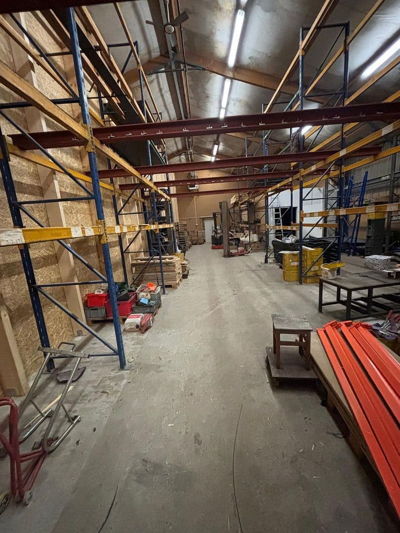 Pronájem nebytového prostoru 265 m², Wörrstadt, Porýní-Falc Pronájem nebytového prostoru 265 m², Wörrstadt, Porýní-Falc