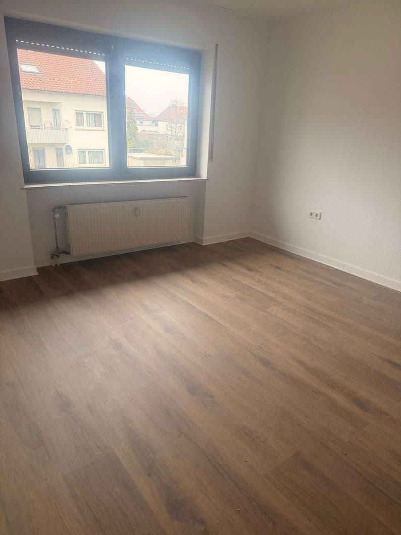Pronájem bytu 4+1 103 m², Landau, Porýní-Falc Pronájem bytu 4+1 103 m², Landau, Porýní-Falc