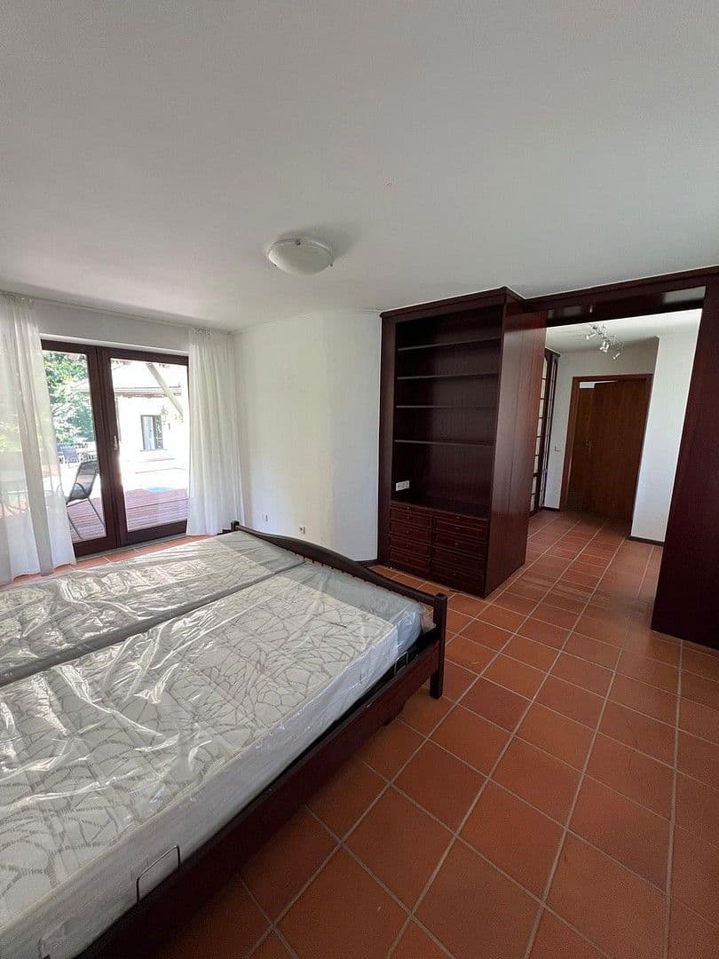 Prodej domu 540 m², pozemek 5.943 m², Waldweg 15, Kötz, Bavorsko Prodej domu 540 m², pozemek 5.943 m², Waldweg 15, Kötz, Bavorsko