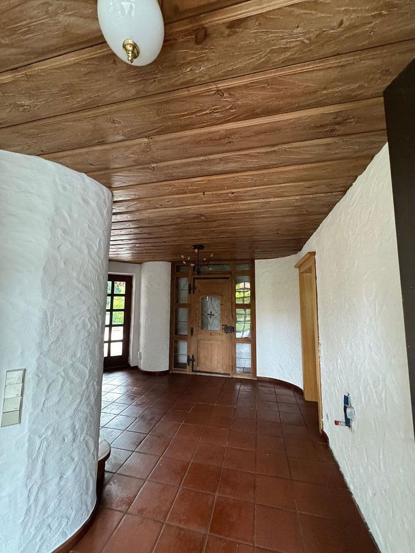 Prodej domu 540 m², pozemek 5.943 m², Waldweg 15, Kötz, Bavorsko Prodej domu 540 m², pozemek 5.943 m², Waldweg 15, Kötz, Bavorsko