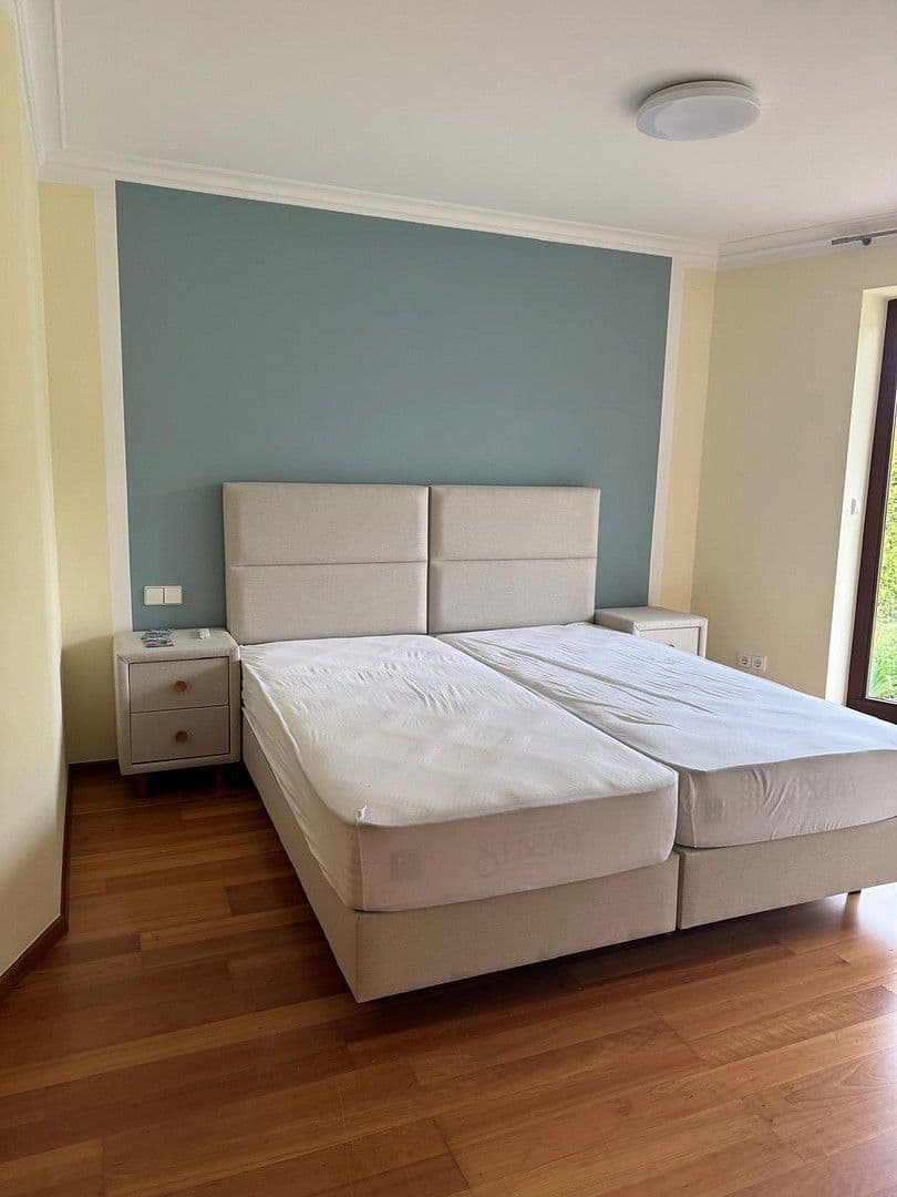 Prodej domu 540 m², pozemek 5.943 m², Waldweg 15, Kötz, Bavorsko Prodej domu 540 m², pozemek 5.943 m², Waldweg 15, Kötz, Bavorsko