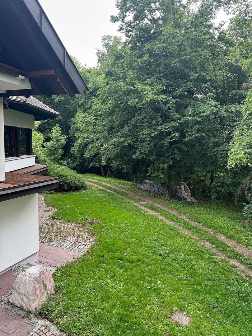 Prodej domu 540 m², pozemek 5.943 m², Waldweg 15, Kötz, Bavorsko Prodej domu 540 m², pozemek 5.943 m², Waldweg 15, Kötz, Bavorsko