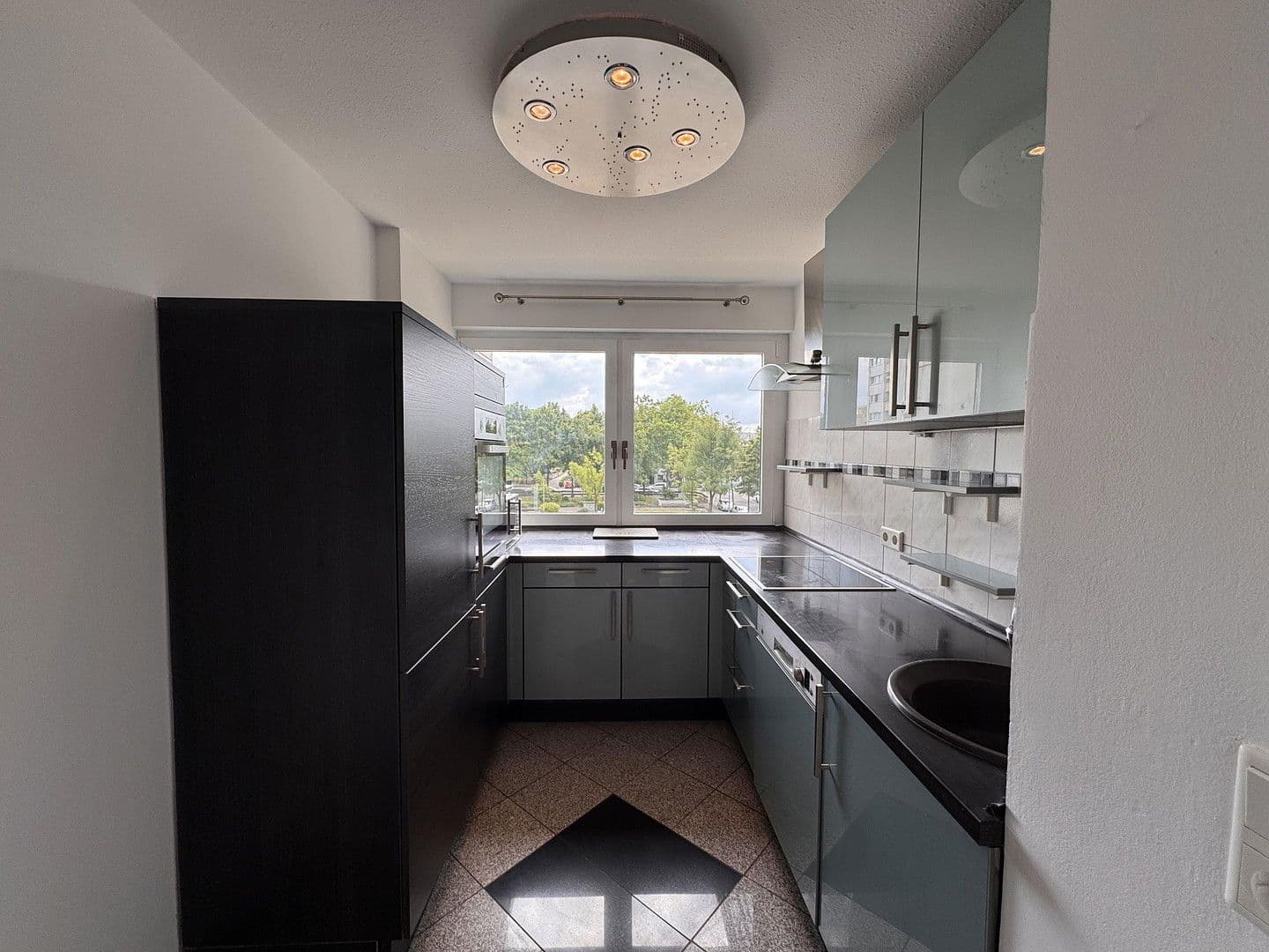 Pronájem bytu 4+1 94 m², Mainz, Porýní-Falc Pronájem bytu 4+1 94 m², Mainz, Porýní-Falc