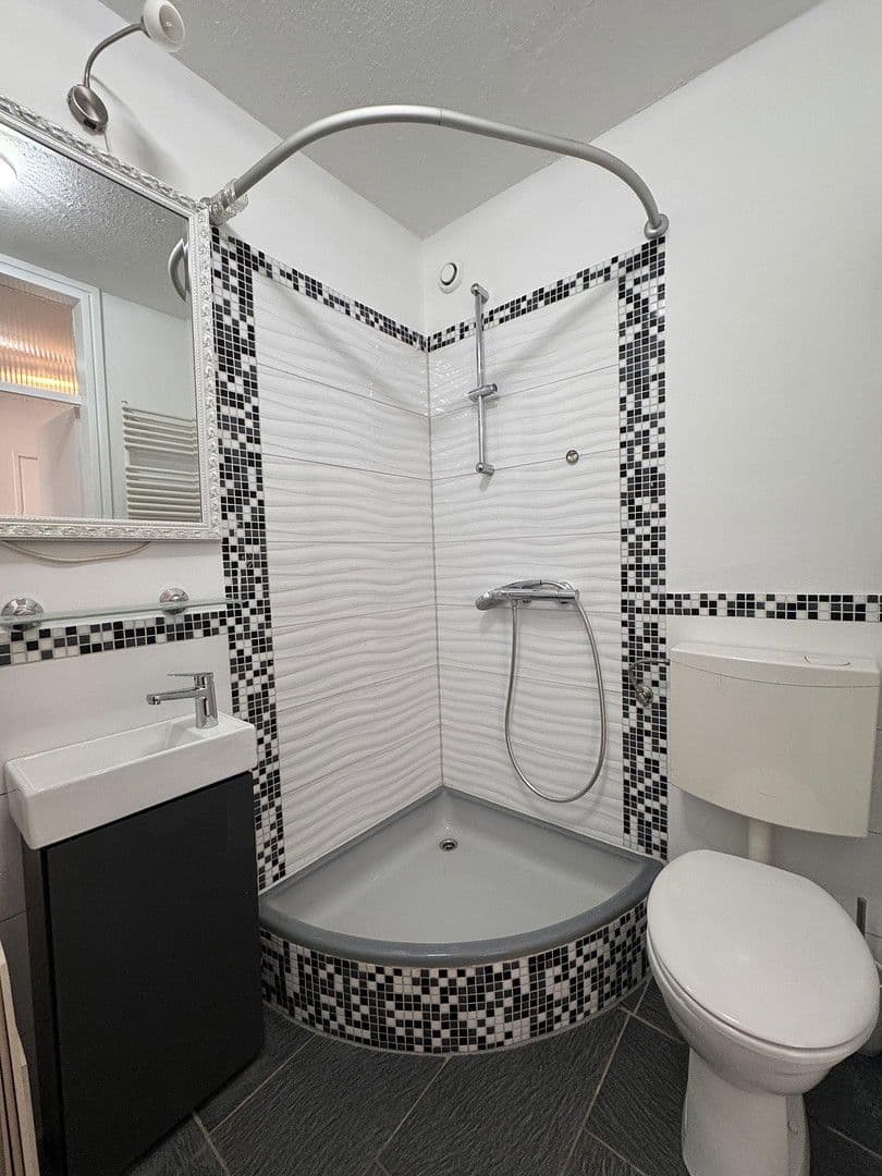 Pronájem bytu 4+1 94 m², Mainz, Porýní-Falc Pronájem bytu 4+1 94 m², Mainz, Porýní-Falc