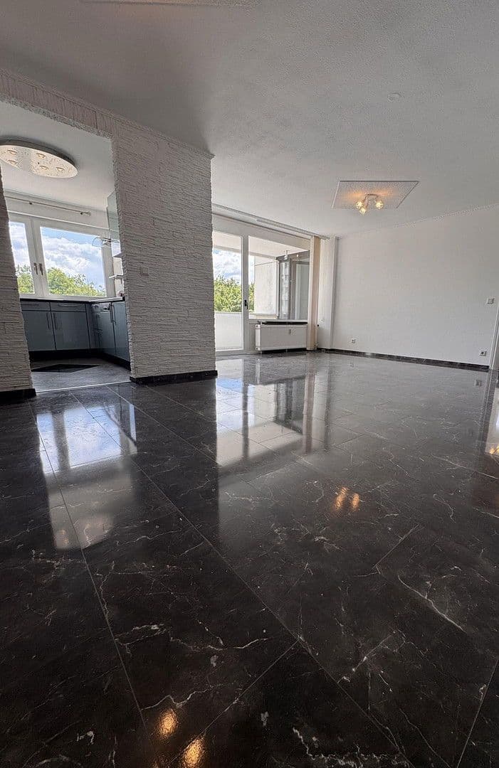 Pronájem bytu 4+1 94 m², Mainz, Porýní-Falc Pronájem bytu 4+1 94 m², Mainz, Porýní-Falc