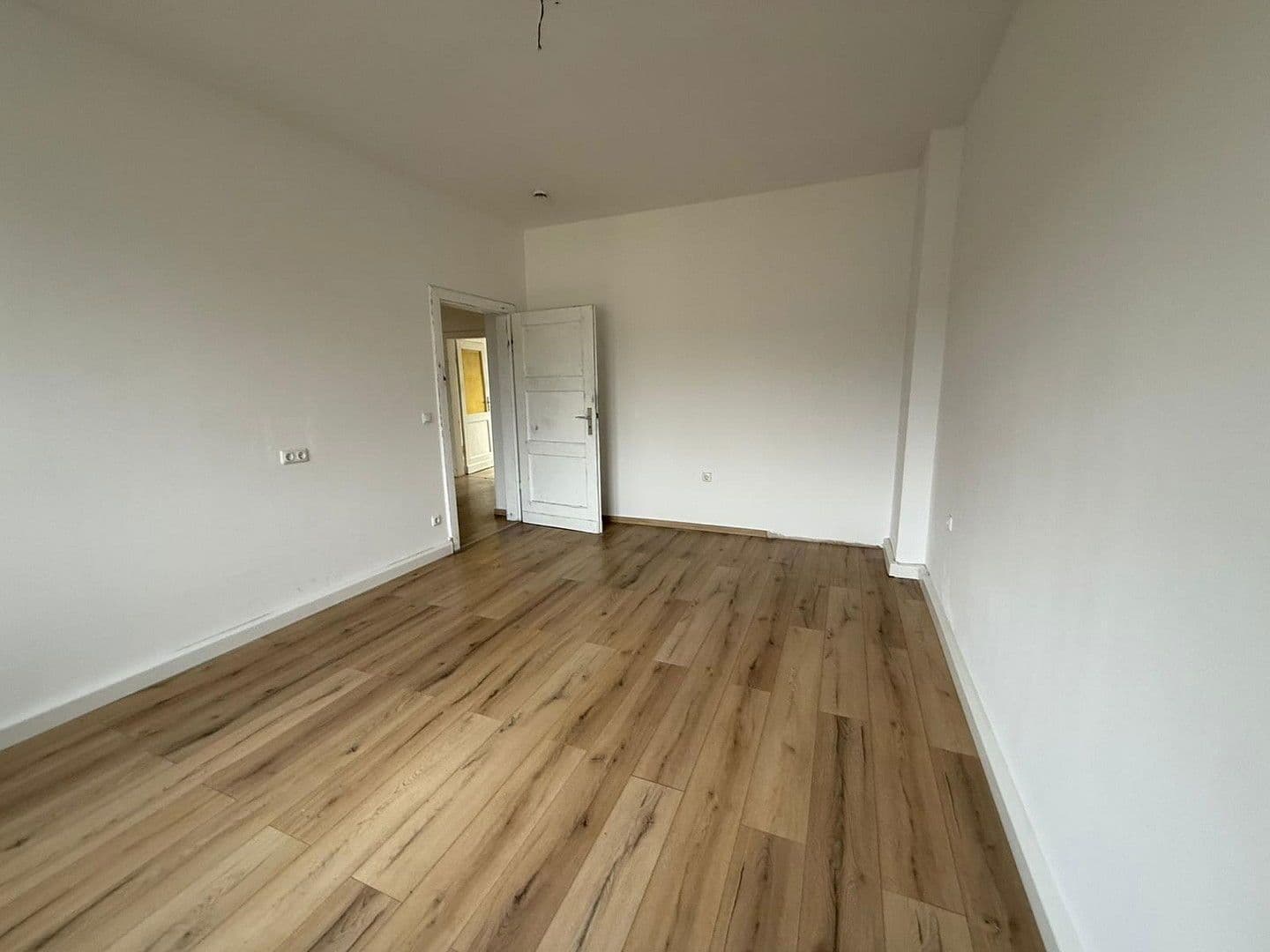 Pronájem bytu 3+1 70 m², Breslauer Straße 104, Essen, Severní Porýní-Vestfálsko Pronájem bytu 3+1 70 m², Breslauer Straße 104, Essen, Severní Porýní-Vestfálsko