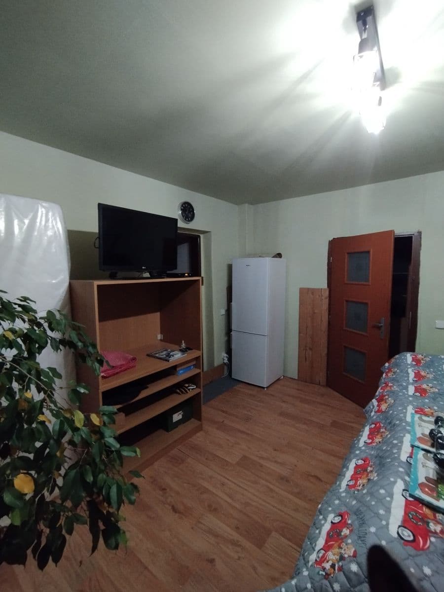 Pronájem bytu 1+kk 24 m², Malátova, Kladno, Středočeský kraj Pronájem bytu 1+kk 24 m², Malátova, Kladno, Středočeský kraj
