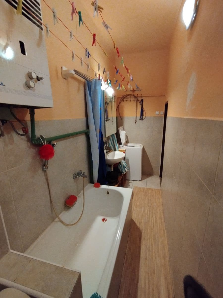 Pronájem bytu 1+kk 24 m², Malátova, Kladno, Středočeský kraj Pronájem bytu 1+kk 24 m², Malátova, Kladno, Středočeský kraj