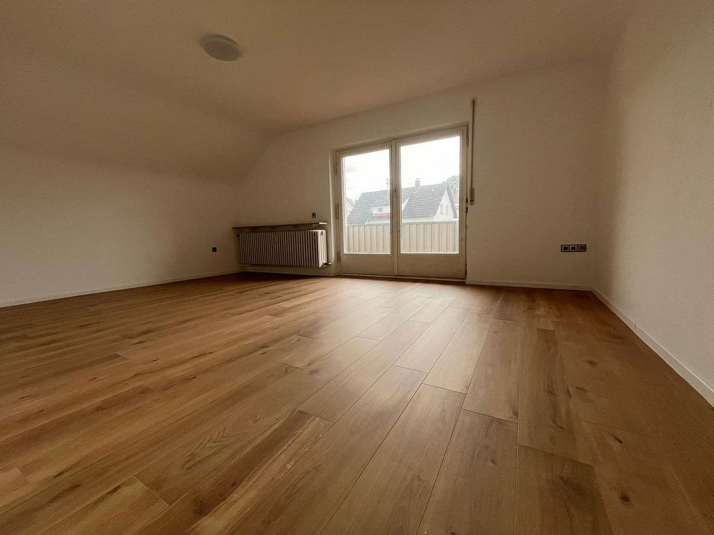 Pronájem bytu 2+kk 64 m², Im Schönsteinle 12, Zimmern ob Rottweil, Bádensko-Württembersko Pronájem bytu 2+kk 64 m², Im Schönsteinle 12, Zimmern ob Rottweil, Bádensko-Württembersko