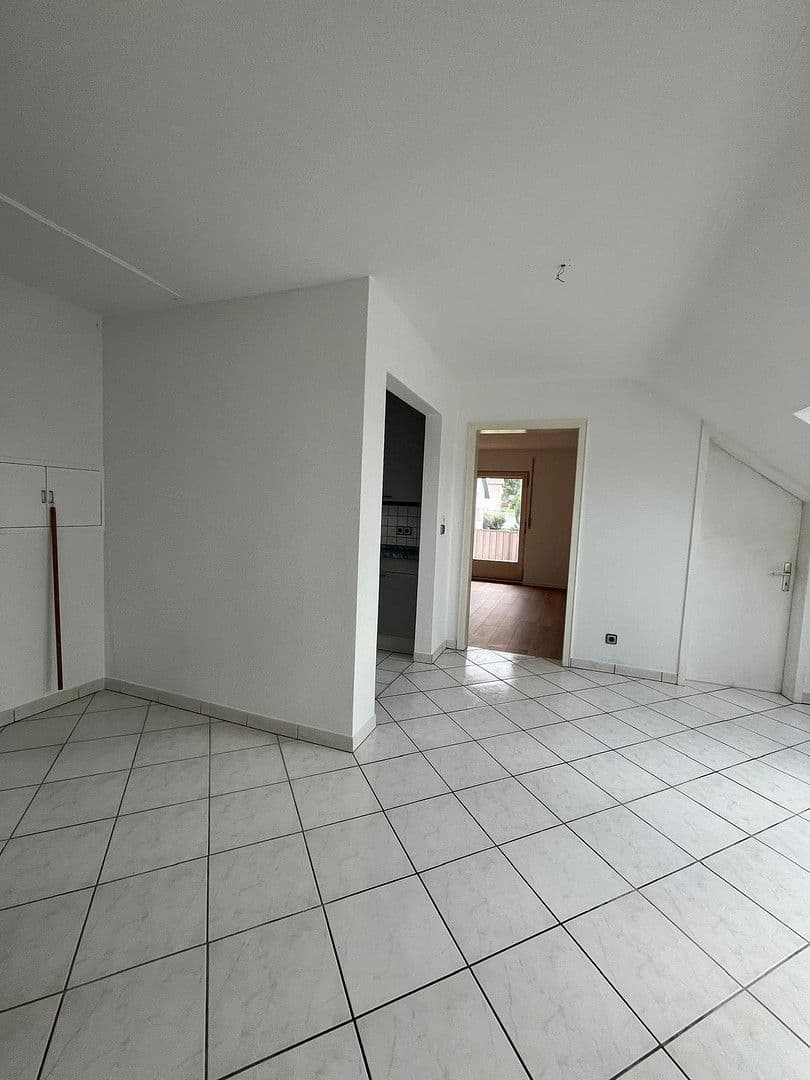 Pronájem bytu 2+kk 64 m², Im Schönsteinle 12, Zimmern ob Rottweil, Bádensko-Württembersko Pronájem bytu 2+kk 64 m², Im Schönsteinle 12, Zimmern ob Rottweil, Bádensko-Württembersko
