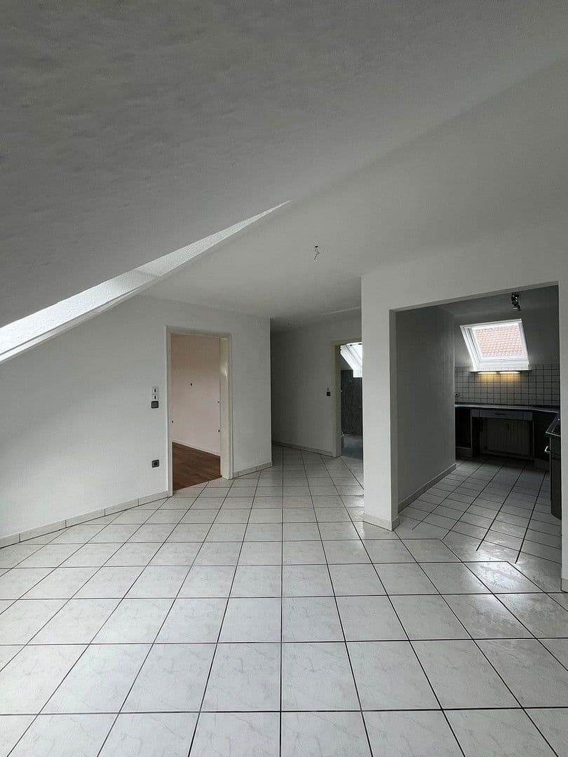 Pronájem bytu 2+kk 64 m², Im Schönsteinle 12, Zimmern ob Rottweil, Bádensko-Württembersko Pronájem bytu 2+kk 64 m², Im Schönsteinle 12, Zimmern ob Rottweil, Bádensko-Württembersko