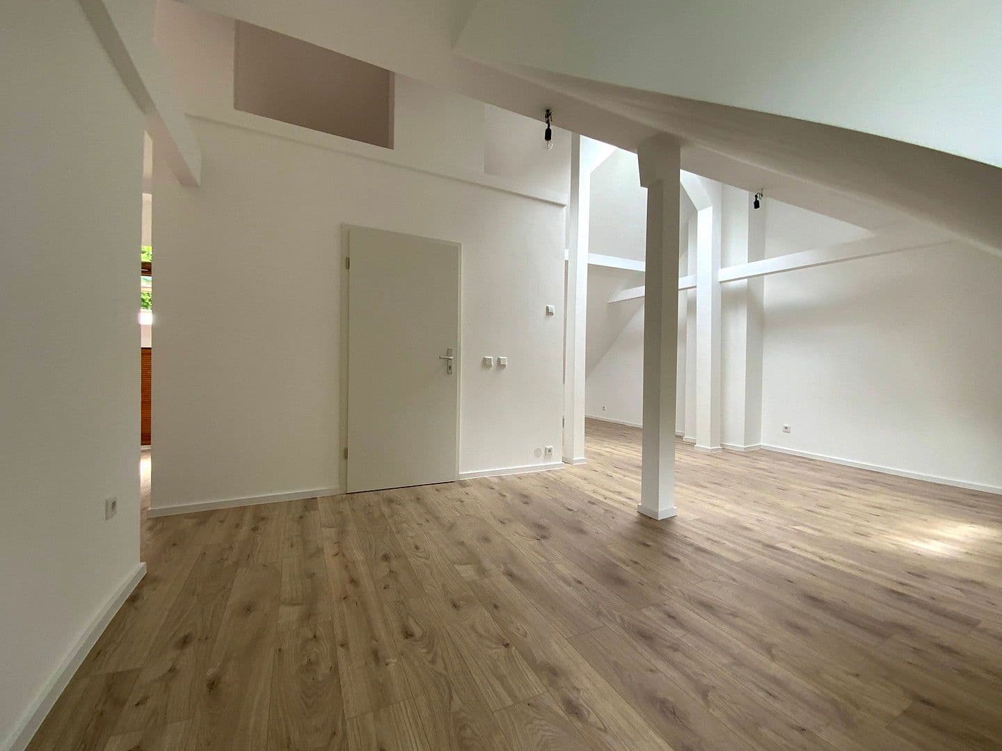 Pronájem bytu 1+kk 53 m², Gracht 0, Mülheim an der Ruhr, Severní Porýní-Vestfálsko Pronájem bytu 1+kk 53 m², Gracht 0, Mülheim an der Ruhr, Severní Porýní-Vestfálsko