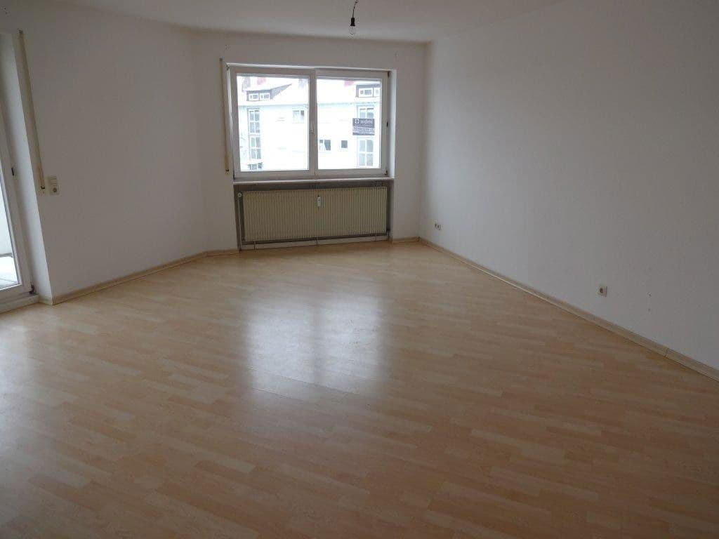 Pronájem bytu 3+1 80 m², Alemennenstr. 2, Donaueschingen, Bádensko-Württembersko Pronájem bytu 3+1 80 m², Alemennenstr. 2, Donaueschingen, Bádensko-Württembersko