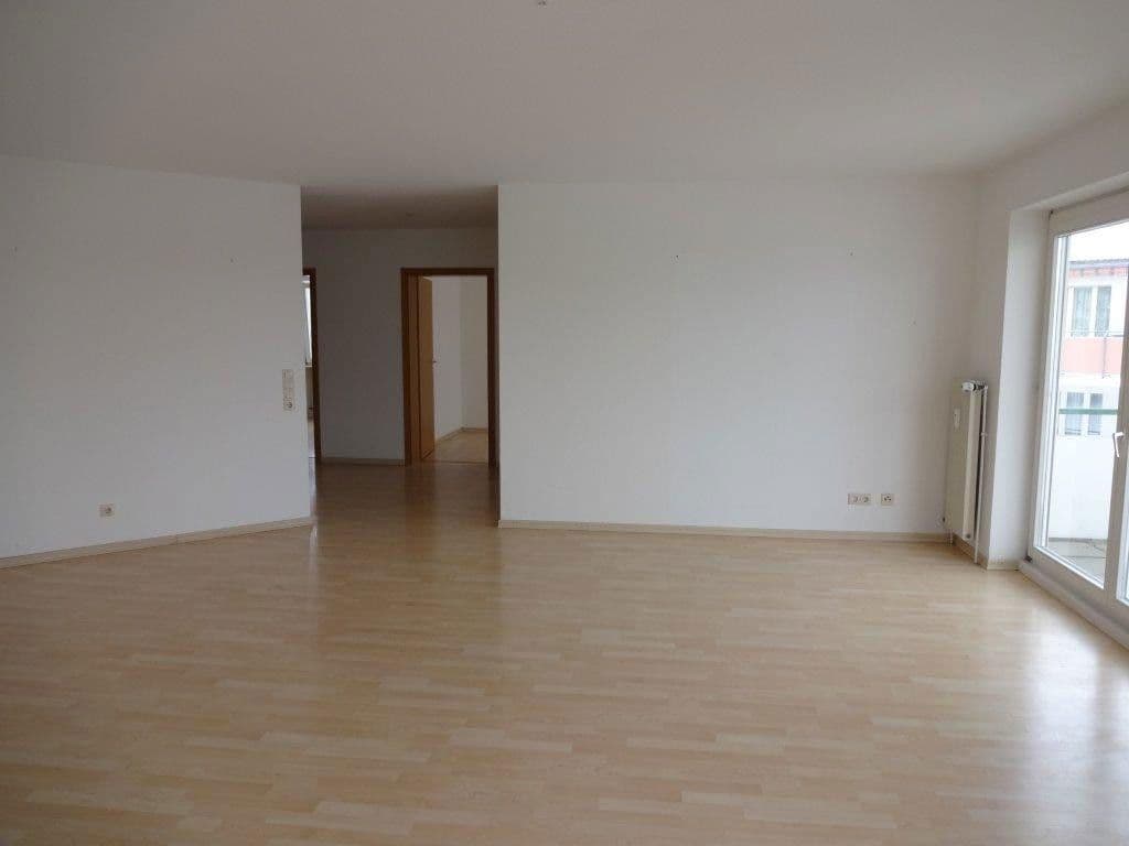 Pronájem bytu 3+1 80 m², Alemennenstr. 2, Donaueschingen, Bádensko-Württembersko Pronájem bytu 3+1 80 m², Alemennenstr. 2, Donaueschingen, Bádensko-Württembersko