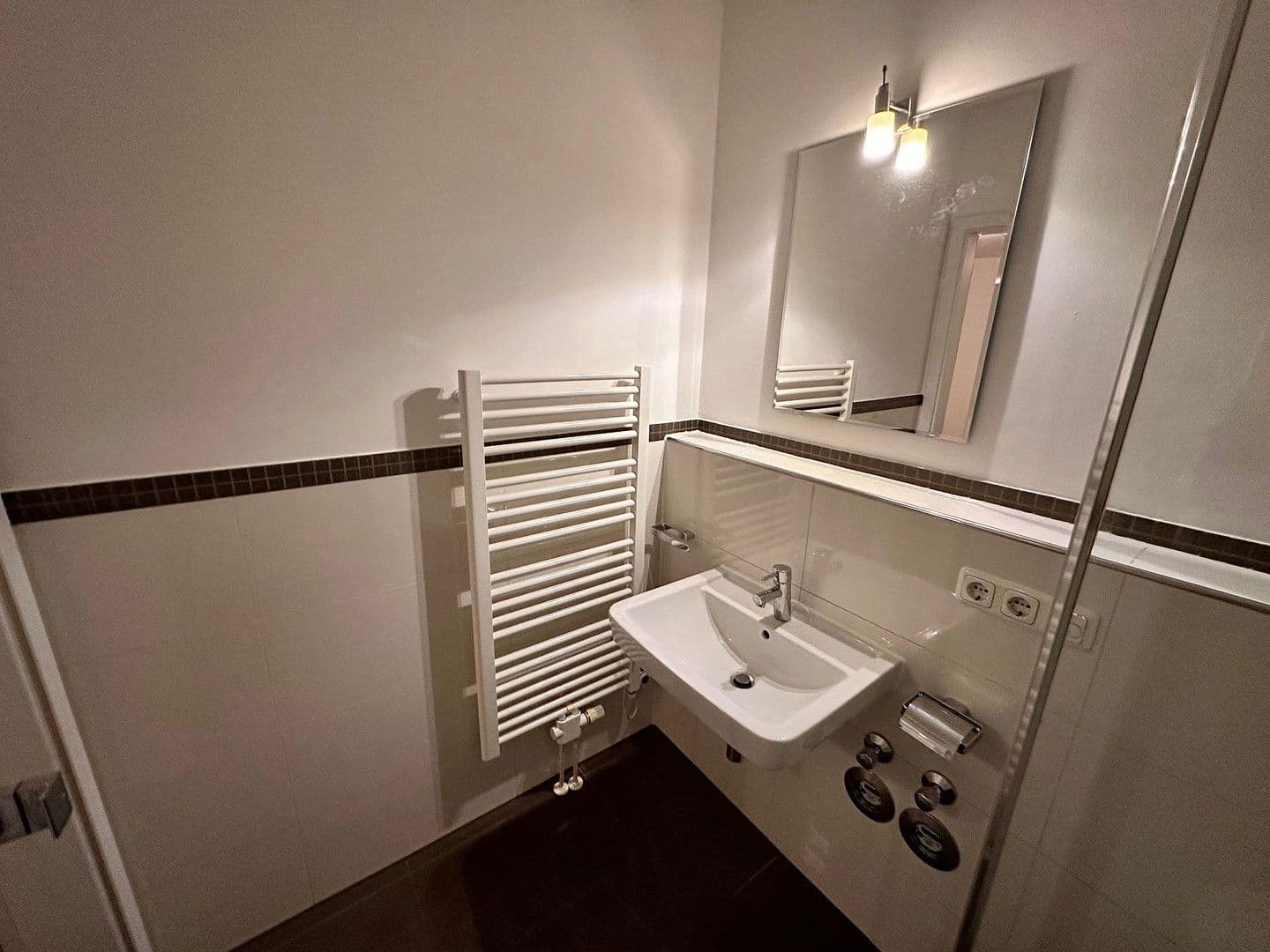 Pronájem bytu 1+1 30 m², Rosengarten, Dolní Sasko Pronájem bytu 1+1 30 m², Rosengarten, Dolní Sasko