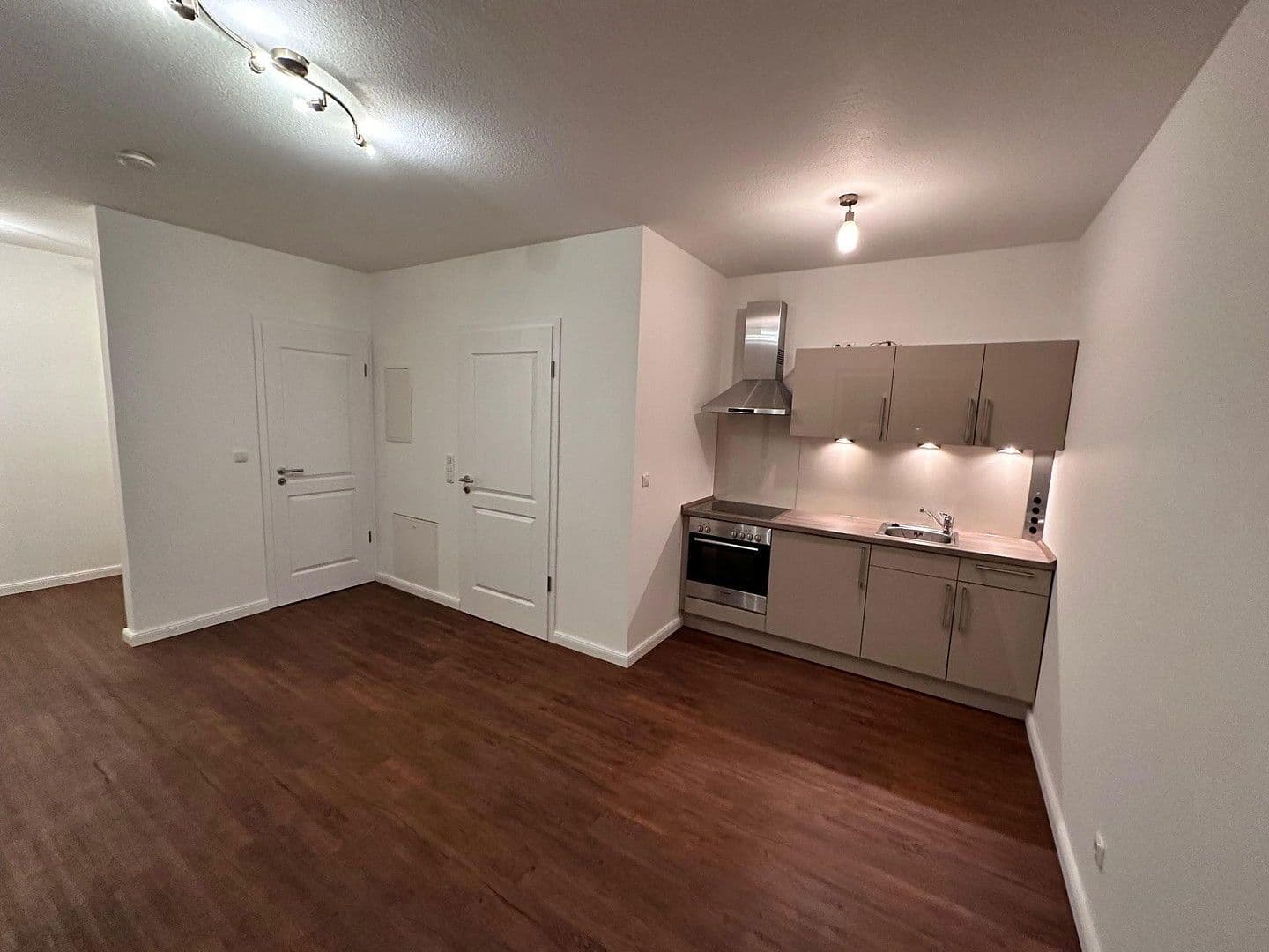 Pronájem bytu 1+1 30 m², Rosengarten, Dolní Sasko Pronájem bytu 1+1 30 m², Rosengarten, Dolní Sasko