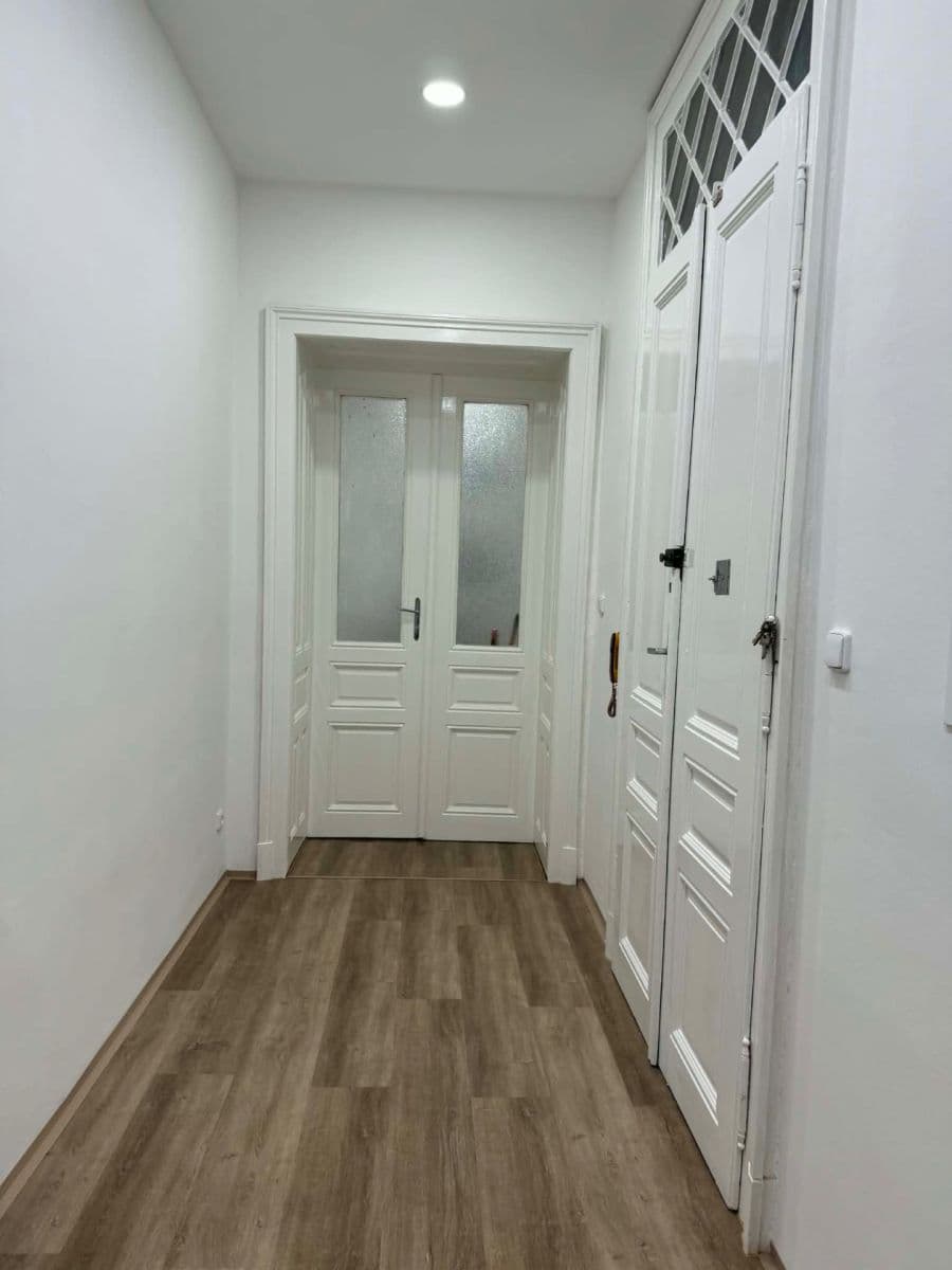 Pronájem bytu 2+1 68 m², Grohova, Brno, Jihomoravský kraj Pronájem bytu 2+1 68 m², Grohova, Brno, Jihomoravský kraj