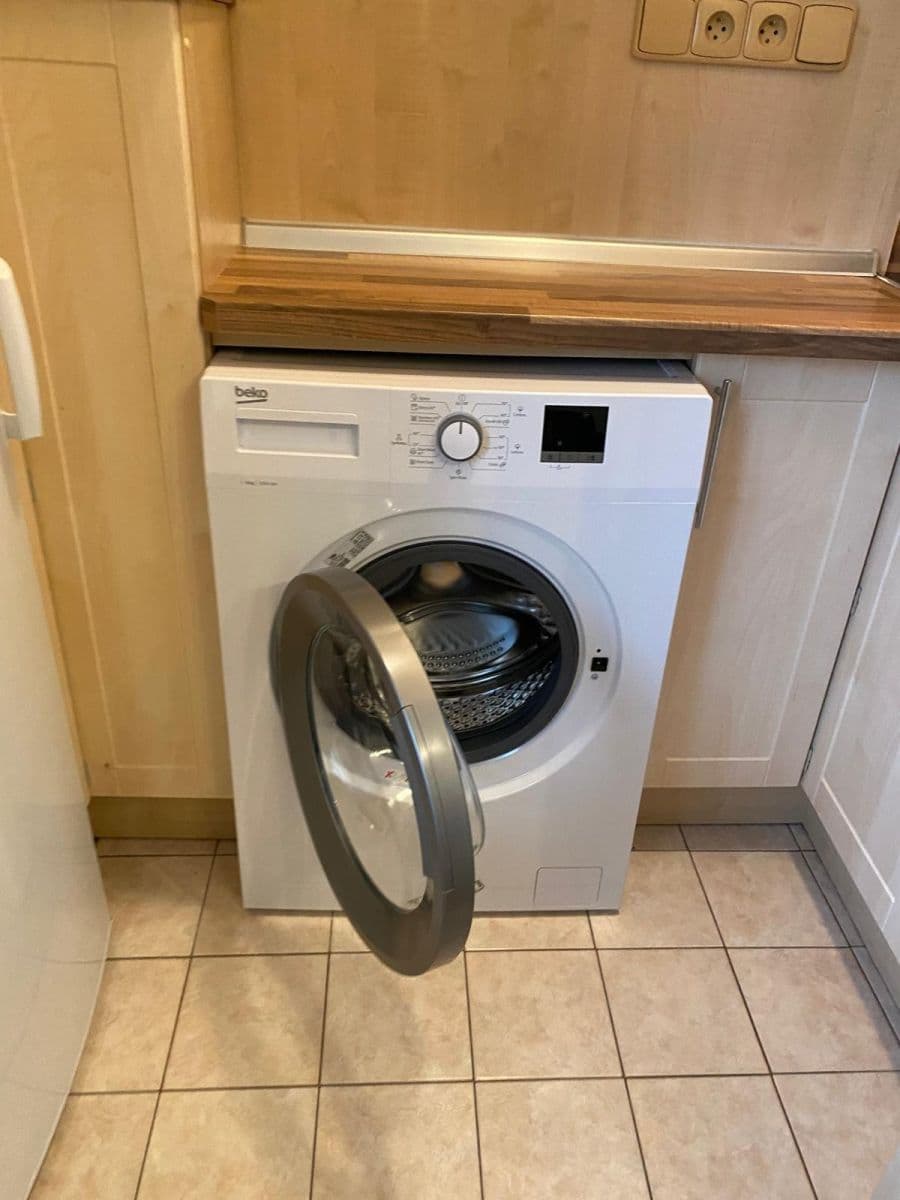 Pronájem bytu 1+kk 27 m², Plojharova, Praha, Praha Pronájem bytu 1+kk 27 m², Plojharova, Praha, Praha