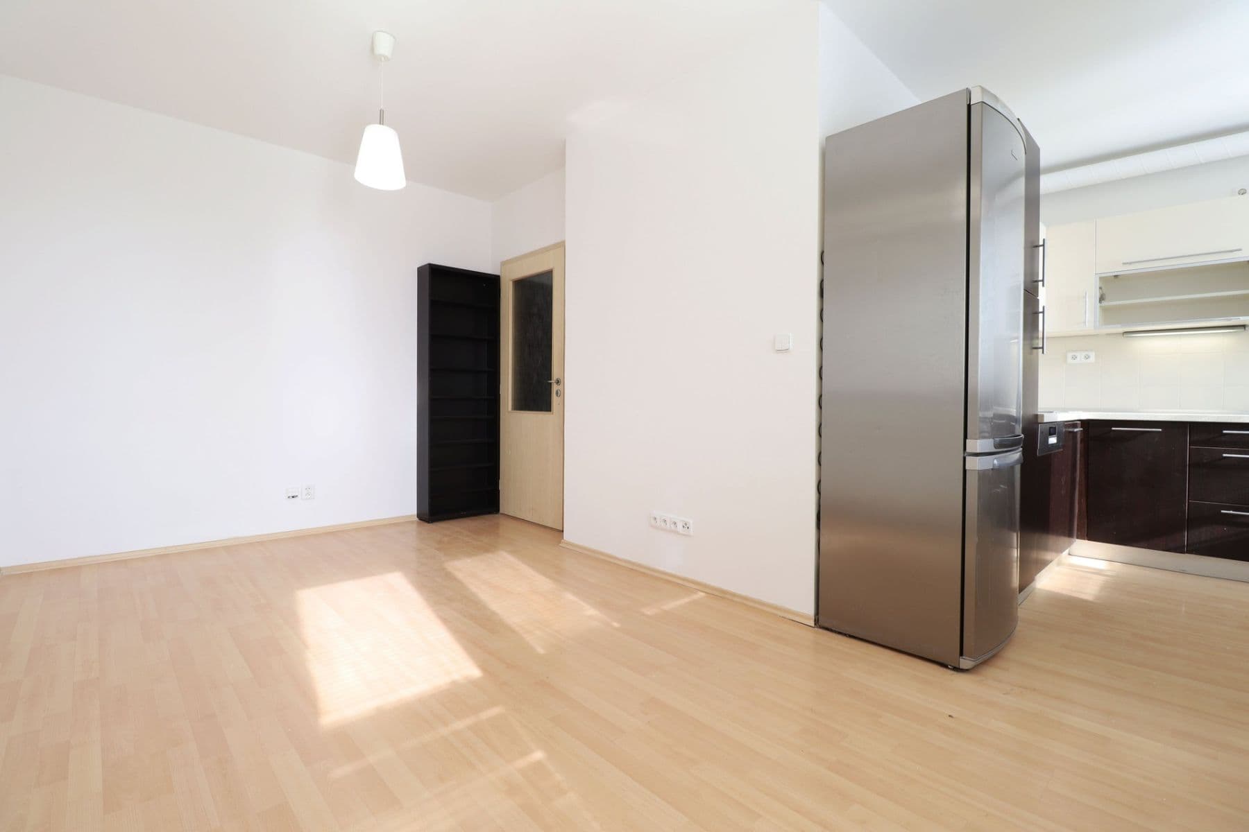 Pronájem bytu 2+kk 43 m², V Honech, Klecany, Středočeský kraj Pronájem bytu 2+kk 43 m², V Honech, Klecany, Středočeský kraj