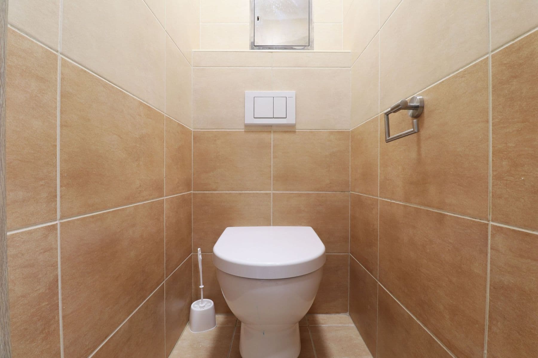 Pronájem bytu 2+kk 43 m², V Honech, Klecany, Středočeský kraj Pronájem bytu 2+kk 43 m², V Honech, Klecany, Středočeský kraj