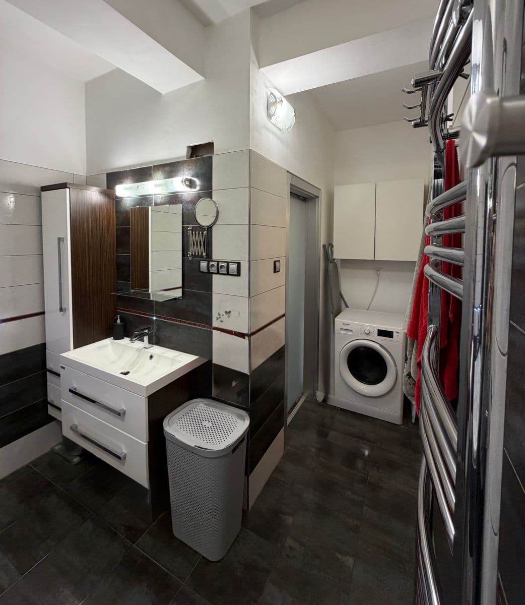 Prodej bytu 3+kk 67 m², Sokolovská, Praha, Praha Prodej bytu 3+kk 67 m², Sokolovská, Praha, Praha