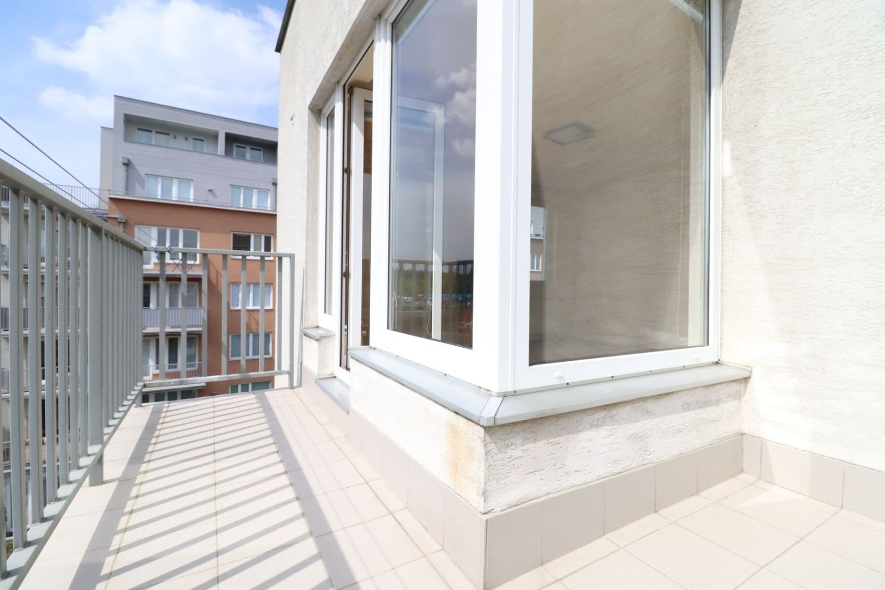 Pronájem bytu 2+kk 57 m², Janýrova, Praha, Praha Pronájem bytu 2+kk 57 m², Janýrova, Praha, Praha