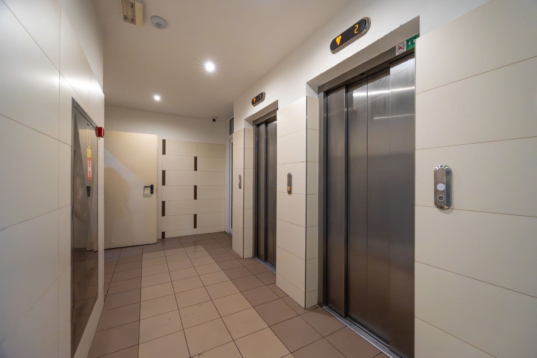 Prodej bytu 3+kk 64 m², Plickova, Praha, Praha Prodej bytu 3+kk 64 m², Plickova, Praha, Praha