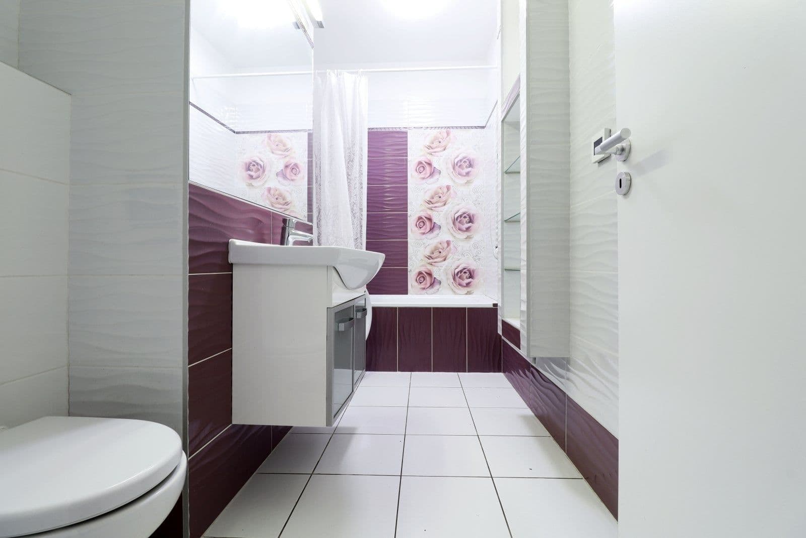 Pronájem bytu 2+kk 47 m², 5. května, Praha, Praha Pronájem bytu 2+kk 47 m², 5. května, Praha, Praha