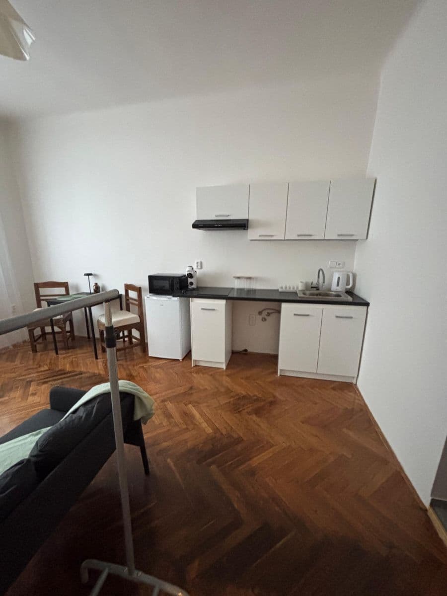 Pronájem bytu 2+kk 52 m², Čejkova, Brno, Jihomoravský kraj Pronájem bytu 2+kk 52 m², Čejkova, Brno, Jihomoravský kraj