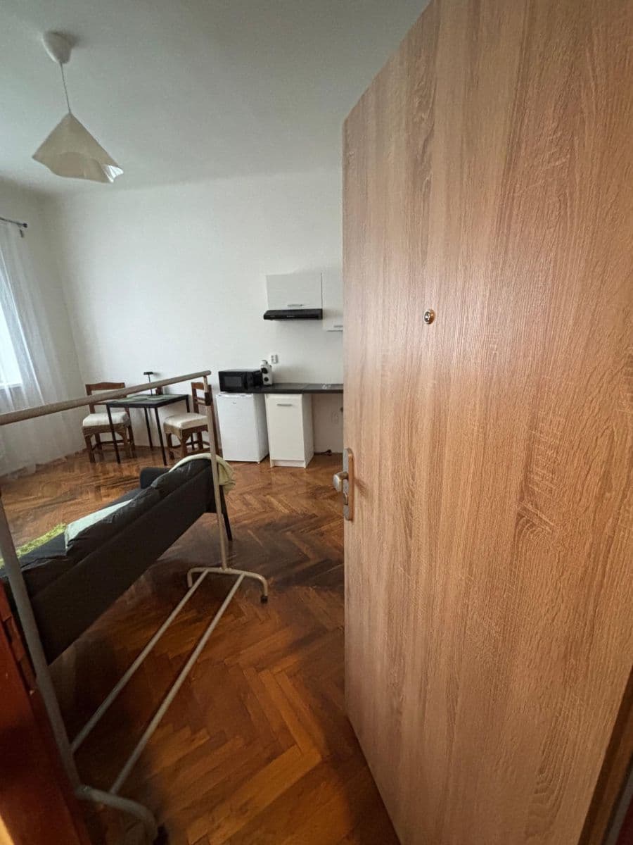 Pronájem bytu 2+kk 52 m², Čejkova, Brno, Jihomoravský kraj Pronájem bytu 2+kk 52 m², Čejkova, Brno, Jihomoravský kraj