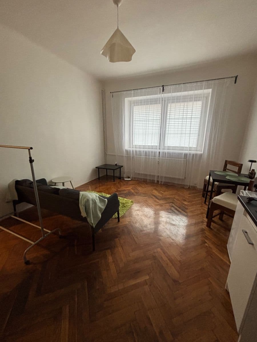 Pronájem bytu 2+kk 52 m², Čejkova, Brno, Jihomoravský kraj Pronájem bytu 2+kk 52 m², Čejkova, Brno, Jihomoravský kraj