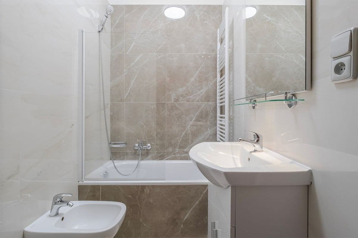 Pronájem bytu 84 m², Slavíkova, Praha, Praha Pronájem bytu 84 m², Slavíkova, Praha, Praha