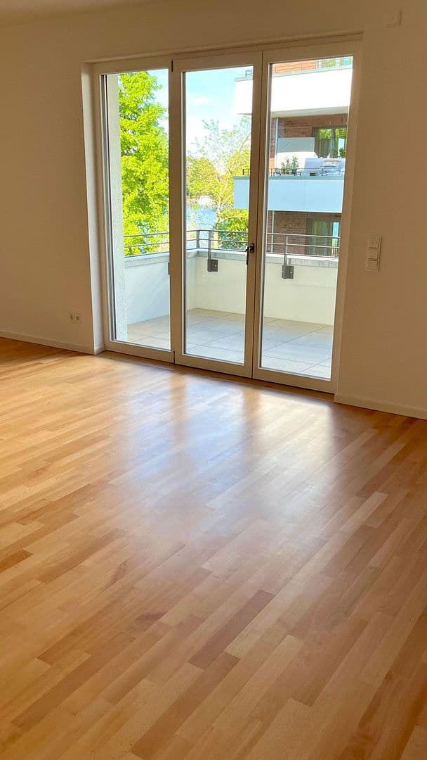 Pronájem bytu 3+1 98 m², Regattastr. 5, Berlin, Berlín Pronájem bytu 3+1 98 m², Regattastr. 5, Berlin, Berlín