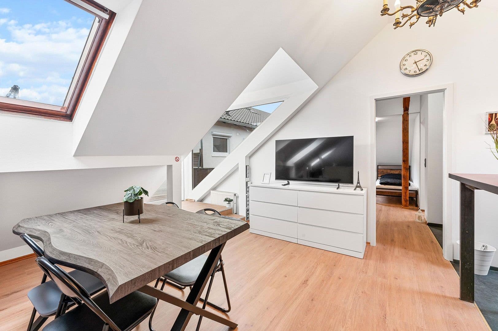 Pronájem nebytového prostoru 300 m², Rungestraße 4, Stuttgart, Bádensko-Württembersko Pronájem nebytového prostoru 300 m², Rungestraße 4, Stuttgart, Bádensko-Württembersko