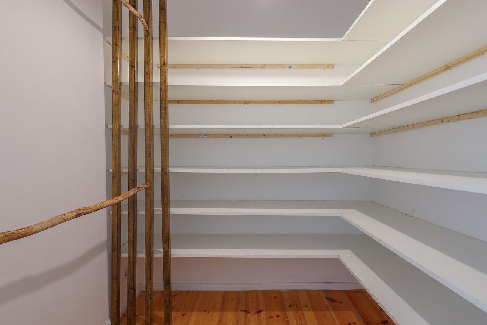 Prodej bytu 3+1 86 m², Berlin, Berlín Prodej bytu 3+1 86 m², Berlin, Berlín